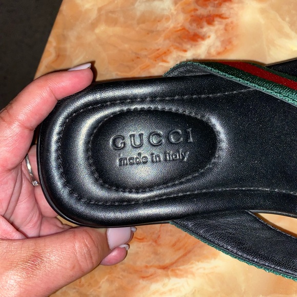Authentic Gucci Men’s flip flop sandals. - Picture 13 of 15